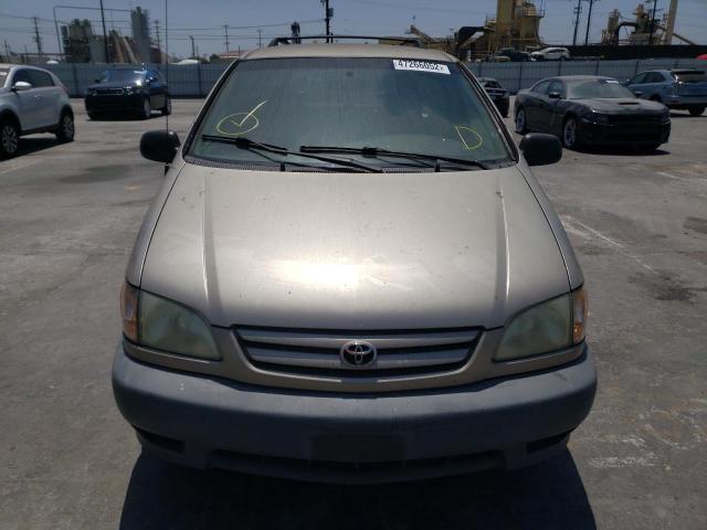 Photo 9 from auction – 2002 TOYOTA SIENNA CE with VIN 4T3ZF19C72U480612