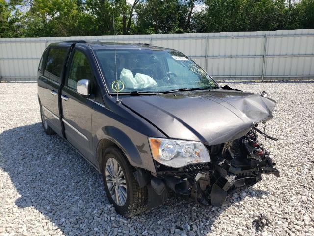 CHRYSLER TOWN & COU 2015 with VIN 2C4RC1CG1FR756058 - Photo from auction