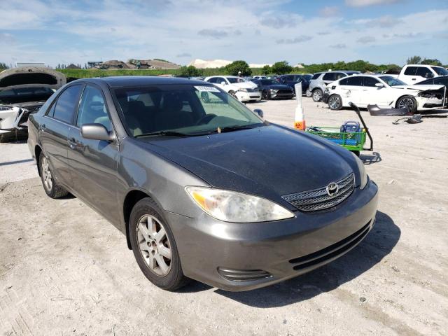 TOYOTA CAMRY LE 2004 with VIN 4T1BE32K74U896916 - Photo from auction