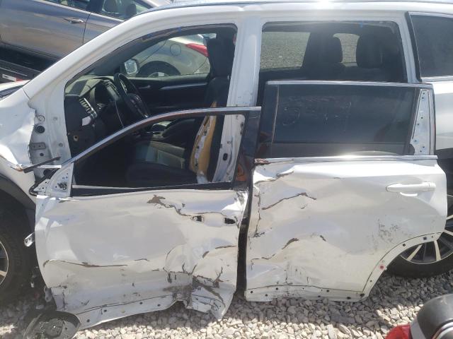 Photo 9 from auction – 2017 TOYOTA HIGHLANDER with VIN 5TDJZRFH0HS389761
