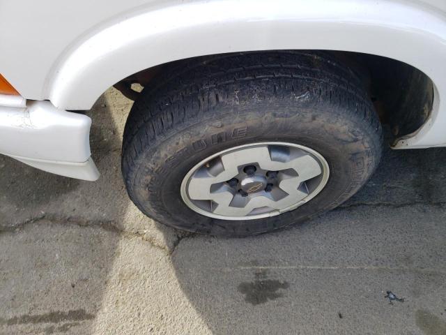 Photo 9 from auction – 2002 CHEVROLET BLAZER with VIN 1GNDT13W22K158322