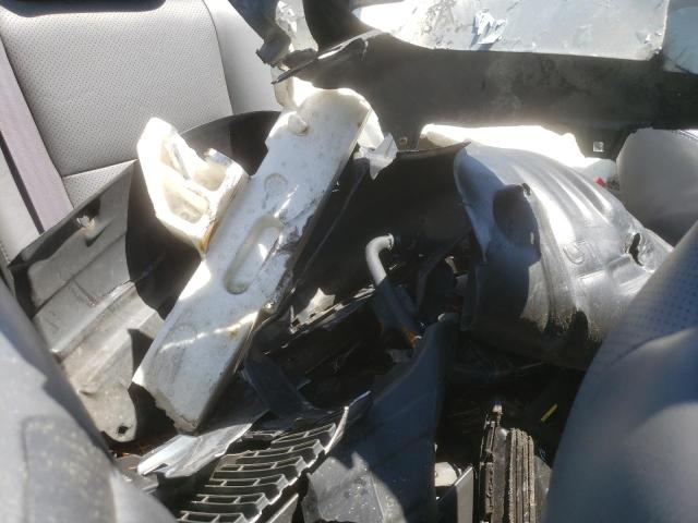 Photo 6 from auction – 2004 TOYOTA CAMRY SOLA with VIN 4T1FA38P14U031956