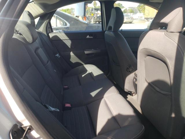 Photo 6 from auction – 2004 VOLVO S40 T5 with VIN YV1MS682942013046