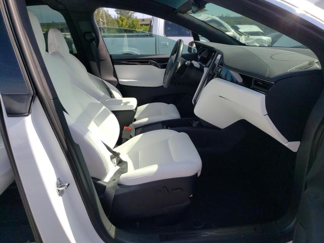 Photo 5 from auction – 2020 TESLA MODEL X with VIN 5YJXCAE20LF233520