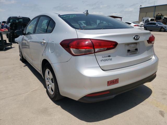 Photo 3 from auction – 2017 KIA FORTE LX with VIN 3KPFK4A75HE102940