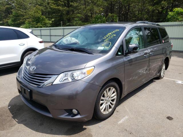 Photo 2 from auction – 2017 TOYOTA SIENNA XLE with VIN 5TDYZ3DC6HS883514