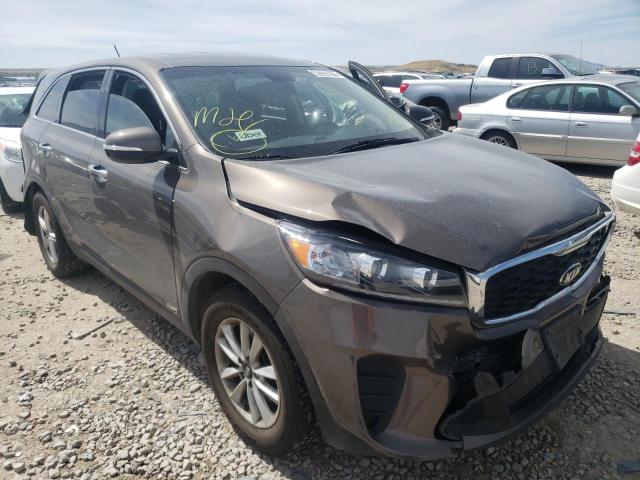 KIA SORENTO LX 2019 with VIN 5XYPGDA59KG522604 - Photo from auction