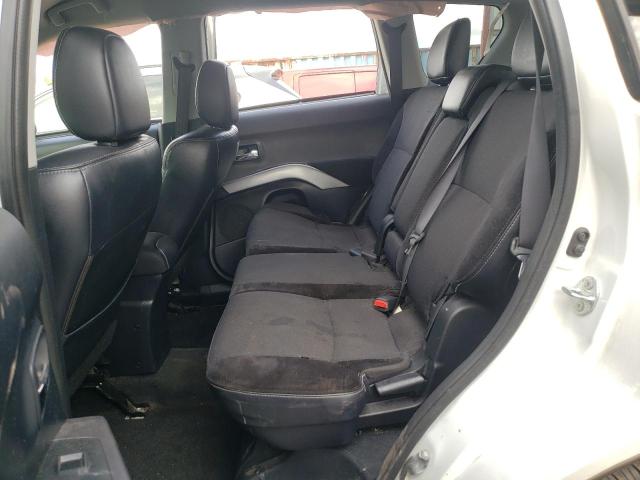 Photo 6 from auction – 2011 MITSUBISHI OUTLANDER with VIN JA4JT3AW2BU032034