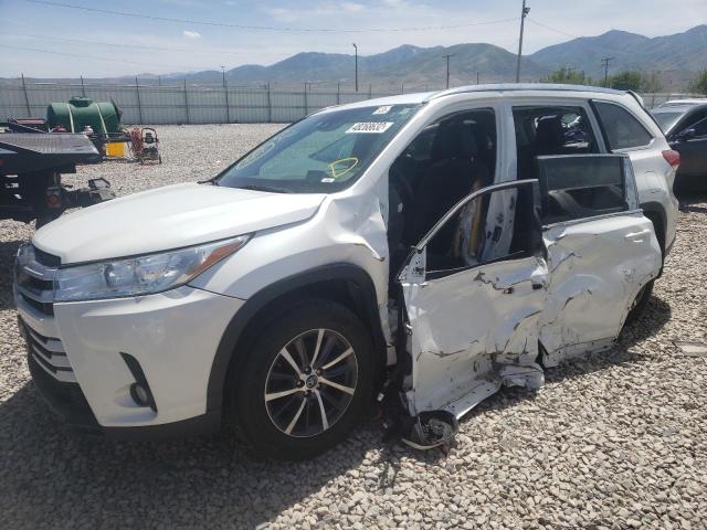 Photo 2 from auction – 2017 TOYOTA HIGHLANDER with VIN 5TDJZRFH0HS389761