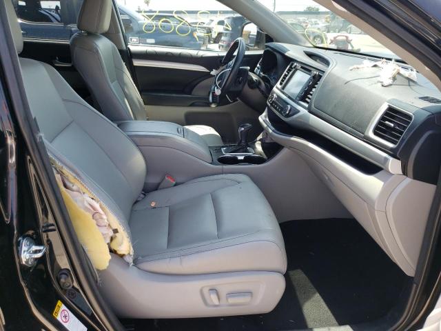 Photo 5 from auction – 2018 TOYOTA HIGHLANDER with VIN 5TDKZRFH6JS535851