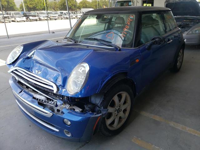Photo 2 from auction – 2006 MINI COOPER with VIN WMWRC33536TK72182