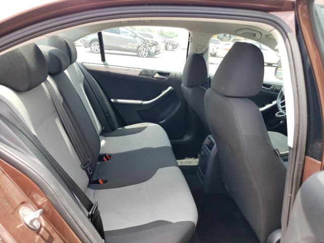 Photo 6 from auction – 2017 VOLKSWAGEN JETTA S with VIN 3VW2B7AJ9HM390234