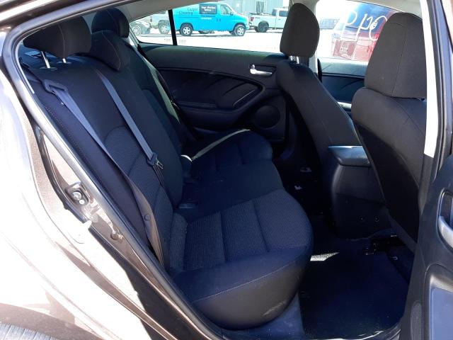 Photo 6 from auction – 2017 KIA FORTE LX with VIN 3KPFK4A77HE037721