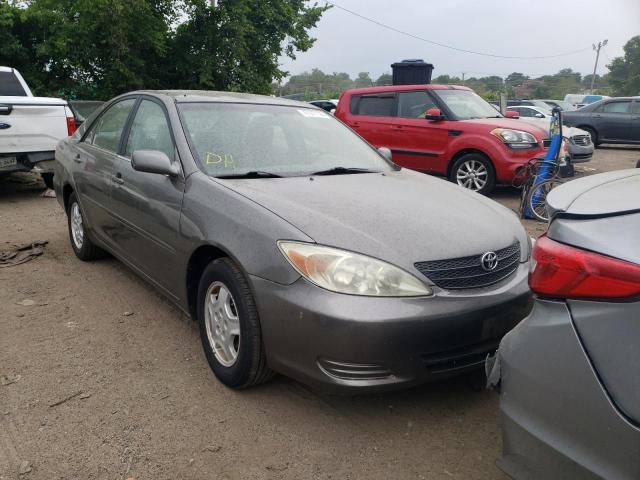 TOYOTA CAMRY LE 2003 with VIN 4T1BF30K93U562790 - Photo from auction