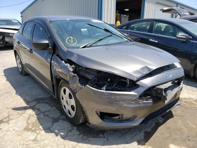 FORD FOCUS S 2015 with VIN 1FADP3E21FL381458 - Photo from auction
