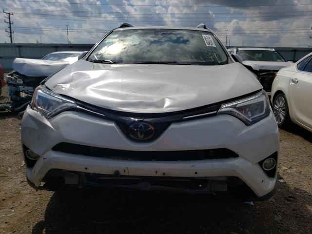 Photo 9 from auction – 2016 TOYOTA RAV4 LIMIT with VIN JTMDFREV7GJ091135