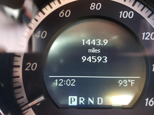 Photo 8 from auction – 2011 MERCEDES-BENZ C 300 with VIN WDDGF5EB0BR181092