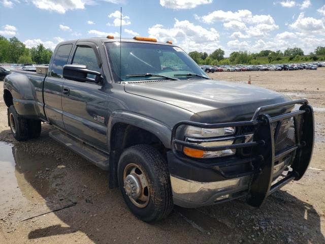 CHEVROLET SILVERADO 2001 with VIN 1GCJK39181F113401 - Photo from auction