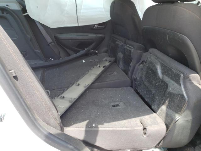 Photo 6 from auction – 2017 CHEVROLET TRAX LS with VIN KL7CJKSB3HB070982