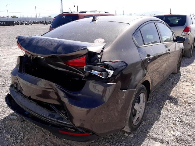 Photo 4 from auction – 2017 KIA FORTE LX with VIN 3KPFK4A77HE037721