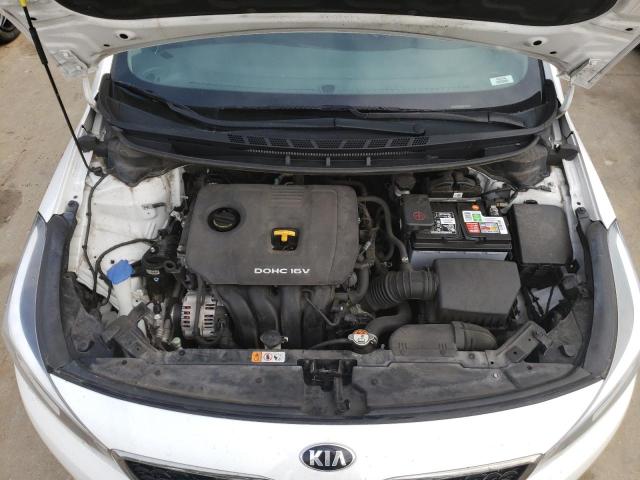Photo 7 from auction – 2017 KIA FORTE LX with VIN 3KPFL4A74HE054828