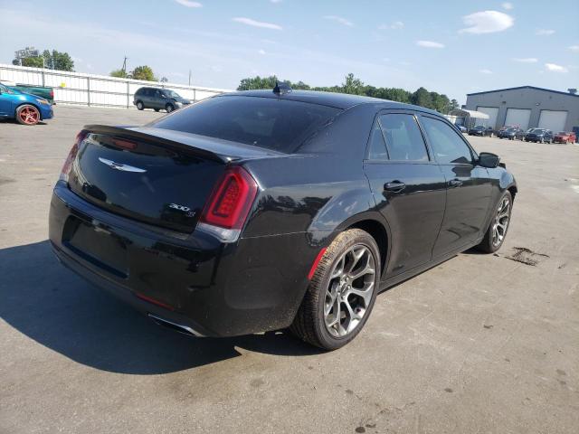 Photo 4 from auction – 2017 CHRYSLER 300 S with VIN 2C3CCABG1HH663397