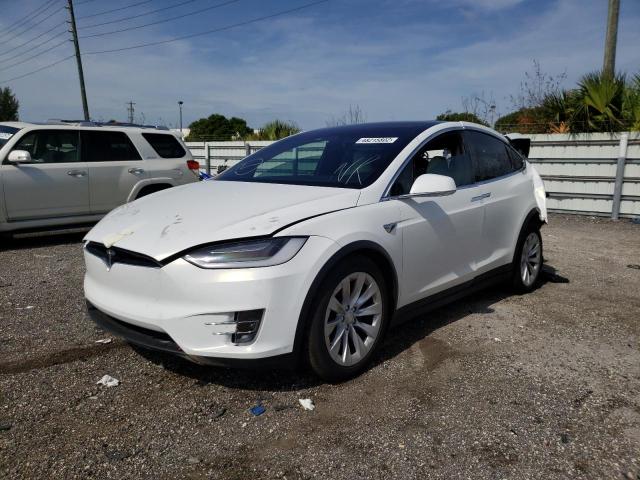 Photo 2 from auction – 2020 TESLA MODEL X with VIN 5YJXCAE20LF233520