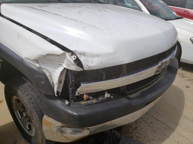 Photo 9 from auction – 2002 CHEVROLET SILVERADO with VIN 1GBHK23132F221853