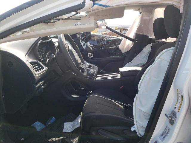 Photo 5 from auction – 2016 CHRYSLER 200 LIMITE with VIN 1C3CCCAB0GN166994