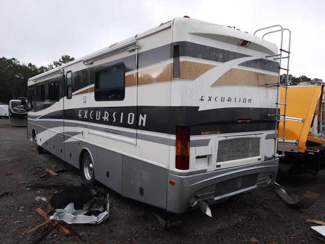 Photo 3 from auction – 2002 FREIGHTLINER CHASSIS X with VIN 4UZAAHAK82CK93823