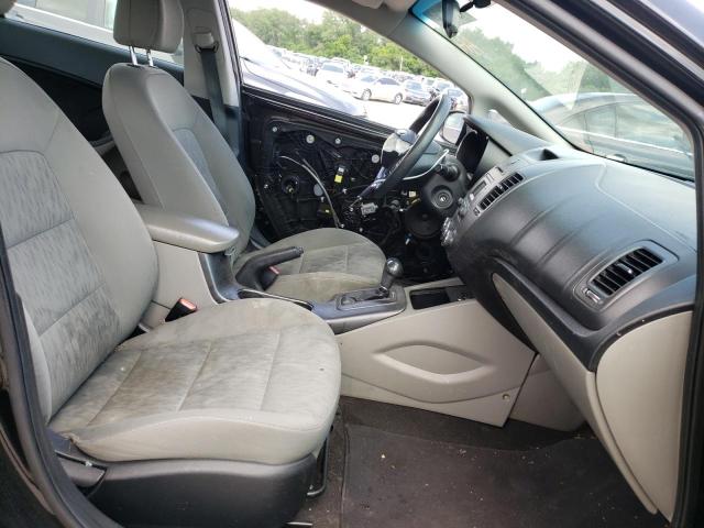 Photo 5 from auction – 2016 KIA FORTE LX with VIN KNAFK4A62G5519494