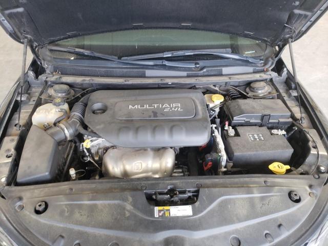 Photo 7 from auction – 2016 CHRYSLER 200 LIMITE with VIN 1C3CCCAB1GN115424