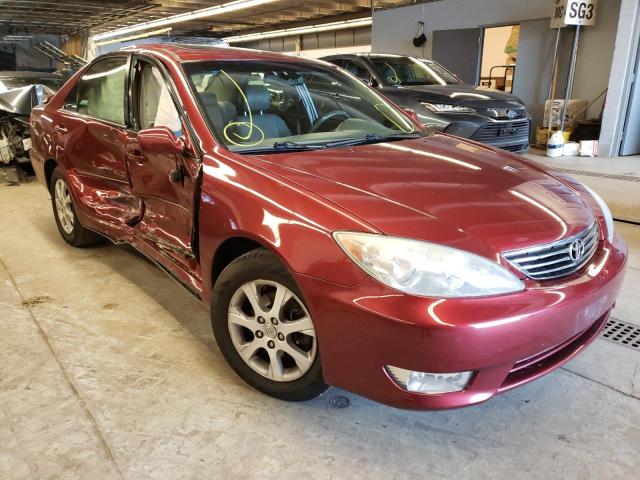 TOYOTA CAMRY LE 2005 with VIN 4T1BF30K55U087660 - Photo from auction