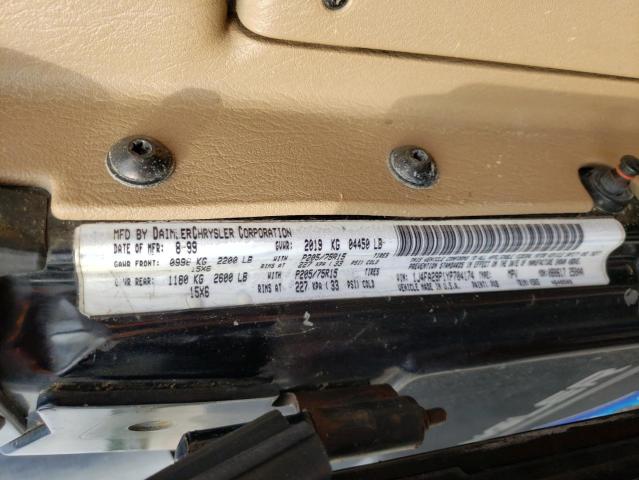 Photo 10 from auction – 2000 JEEP WRANGLER / with VIN 1J4FA29P1YP704174