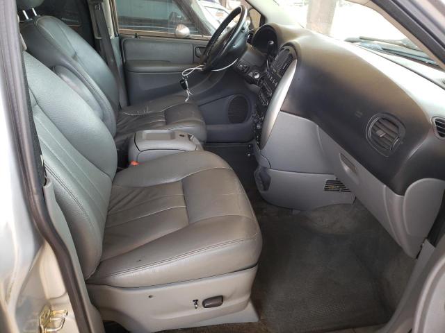 Photo 5 from auction – 2005 CHRYSLER TOWN & COU with VIN 2C4GP54L65R209719