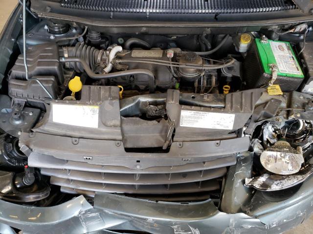 Photo 7 from auction – 2006 CHRYSLER TOWN & COU with VIN 2A4GP44R96R690401