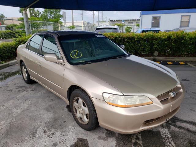 HONDA ACCORD EX 2000 with VIN 1HGCG1656YA080400 - Photo from auction