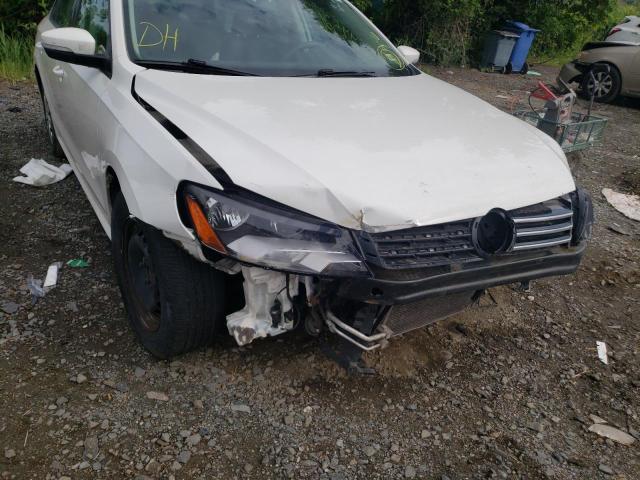 Photo 9 from auction – 2013 VOLKSWAGEN PASSAT S with VIN 1VWAP7A34DC131810