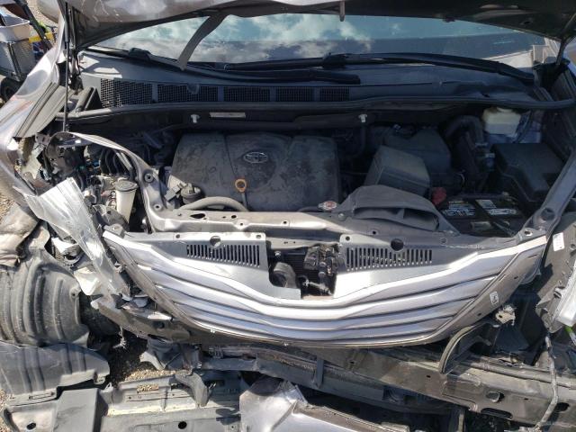 Photo 7 from auction – 2017 TOYOTA SIENNA XLE with VIN 5TDYZ3DC8HS787822