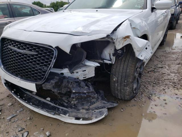 Photo 9 from auction – 2019 CHRYSLER 300 S with VIN 2C3CCAGG3KH610670
