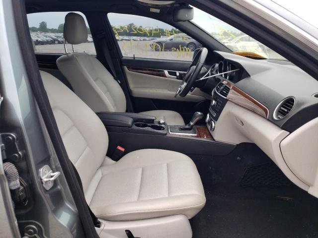 Photo 5 from auction – 2012 MERCEDES-BENZ C250 with VIN WDDGF4HB1CA603697
