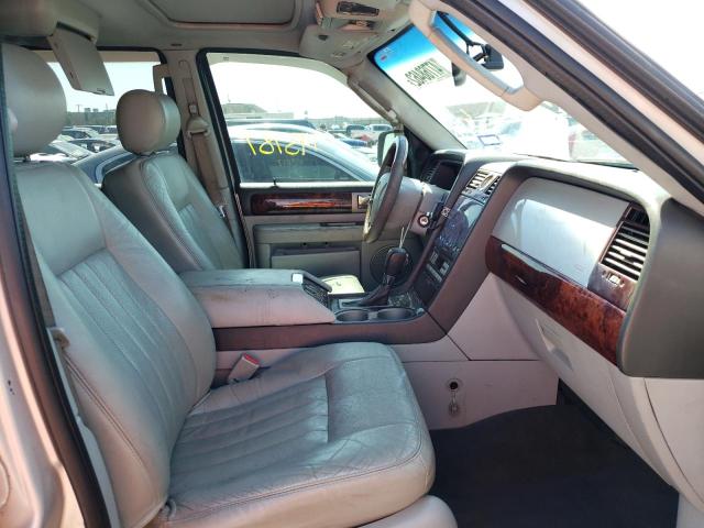 Photo 5 from auction – 2004 LINCOLN NAVIGATOR with VIN 5LMFU28RX4LJ08474
