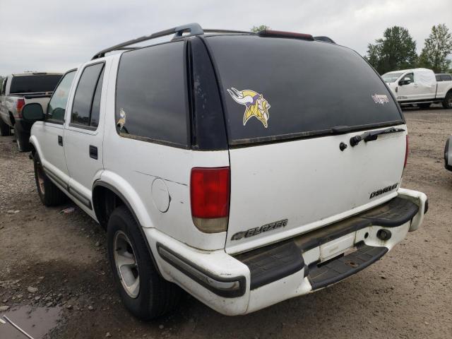 Photo 3 from auction – 1998 CHEVROLET BLAZER with VIN 1GNCS13W6W2247587