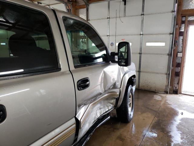 Photo 9 from auction – 2002 CHEVROLET SILVERADO with VIN 1GCHC231X2F221986