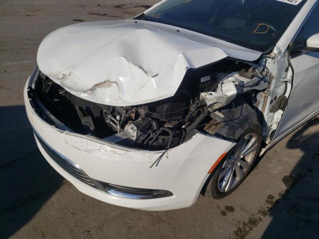 Photo 9 from auction – 2015 CHRYSLER 200 LIMITE with VIN 1C3CCCABXFN743352