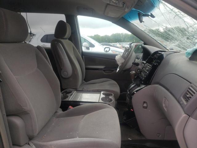 Photo 5 from auction – 2004 TOYOTA SIENNA CE with VIN 5TDZA23C74S013403