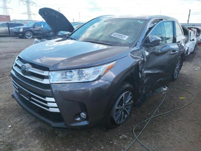 Photo 2 from auction – 2017 TOYOTA HIGHLANDER with VIN 5TDJZRFH3HS389334