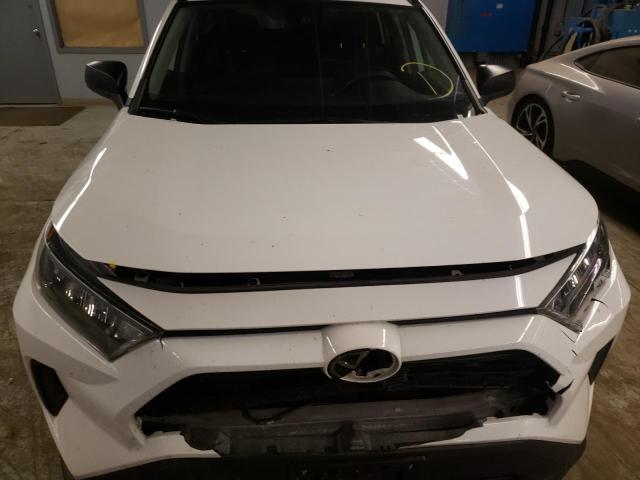 Photo 7 from auction – 2020 TOYOTA RAV4 LE with VIN 2T3F1RFV6LC070957