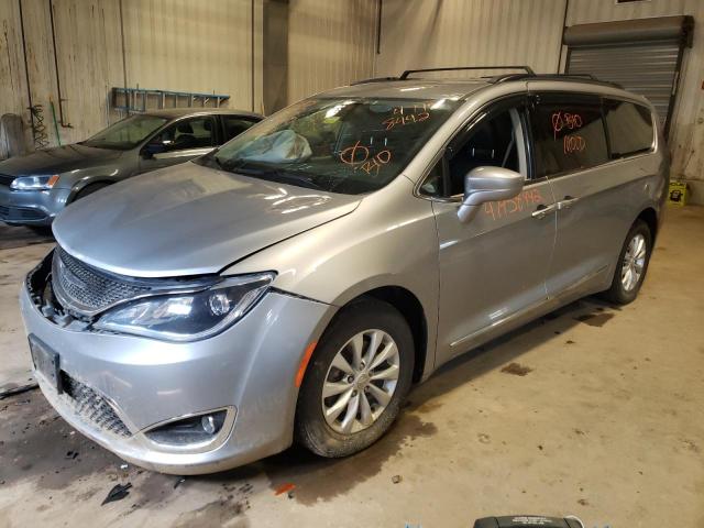 Photo 2 from auction – 2017 CHRYSLER PACIFICA T with VIN 2C4RC1BG7HR688532