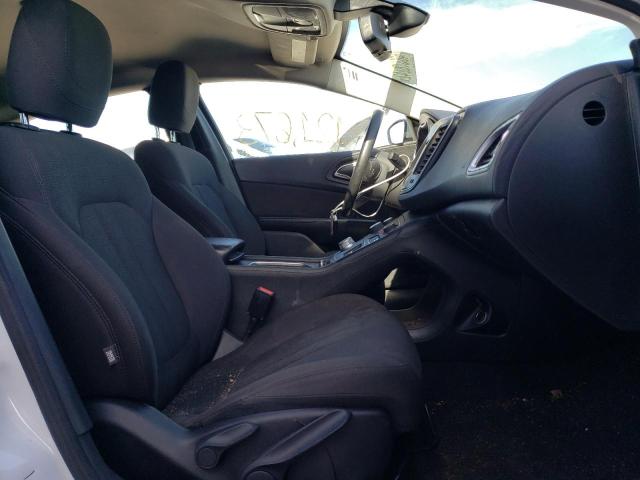 Photo 5 from auction – 2015 CHRYSLER 200 LIMITE with VIN 1C3CCCAB9FN743651